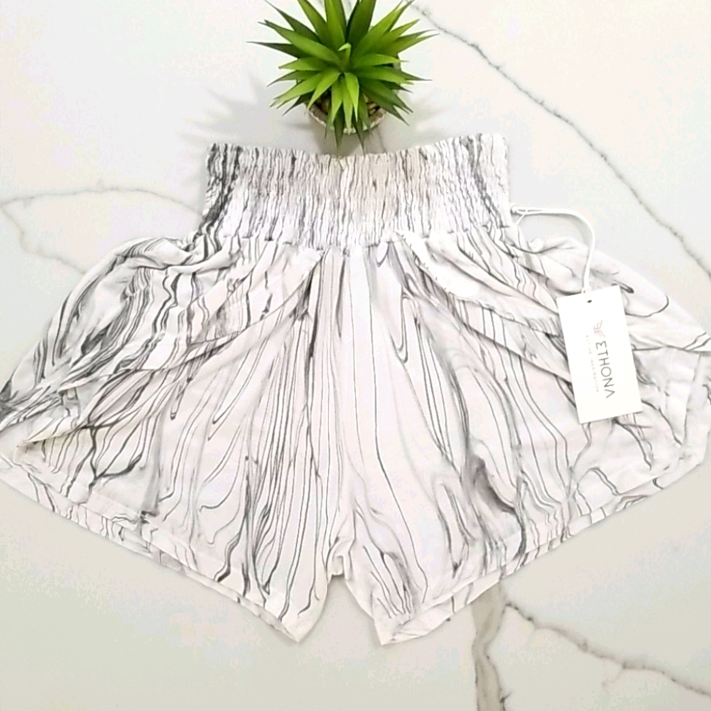 💎🌴Beachy Marble Print Short